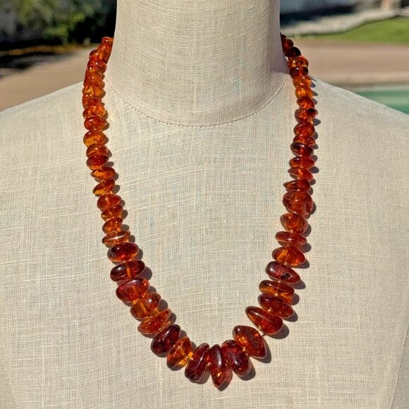 Vintage Natural Baltic Amber Necklace – Graduated Polished Beads – 24" – 52g - Picture 2 of 3